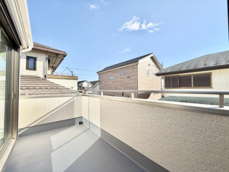 �o���R�j�[ ������ ���R��g�߂Ɋ�����A�J���I�ȃo���R�j�[