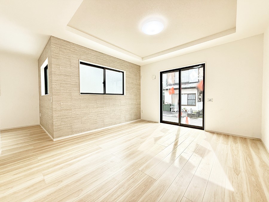 rO 났ƏΊ炪W܂AS܂郊rO