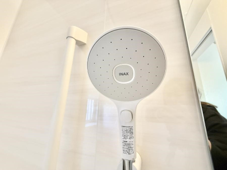 ���̑����� �ݔ����킴�킴�V�����[�����̃��o�[�܂Ŏ��L�΂��K�v���Ȃ��A�ȒP�Ɏ~���ł���