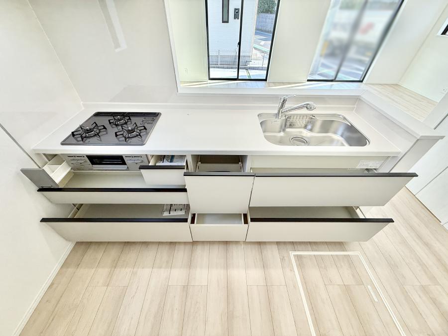 �L�b�`�� �������Ƒ����J��[�߂�A������̂���L�b�`��