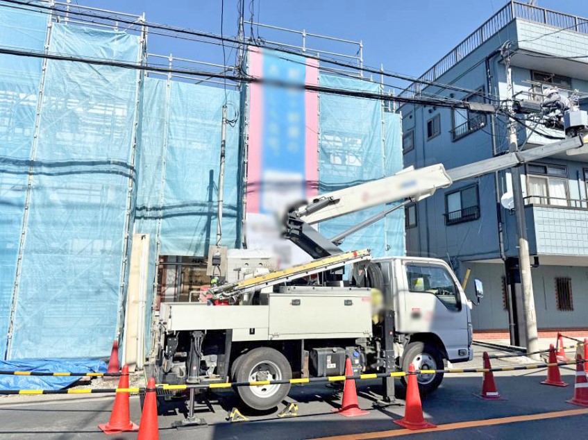 nOώʐ^ OρV炵n܂ꏊŁAƑJ[߂