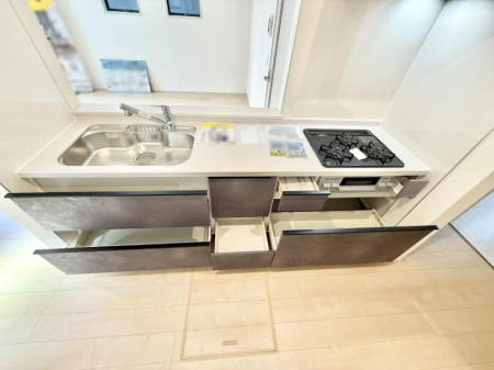 �L�b�`�� �������Ƒ����J��[�߂�A������̂���L�b�`��