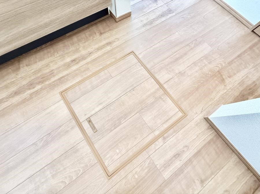 ̑ ݔBꂽ[Xy[XŉƑŜXbL