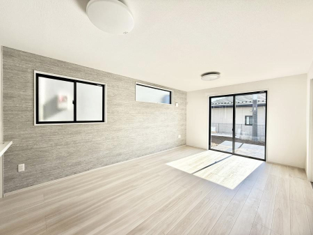 ���r���O ���������S�n�̂����A���z�̃��r���O