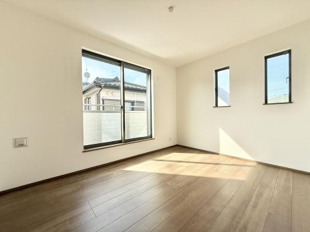 �Q�� ���������̔z�u��ʋC���̗ǂ��݌v�ŕ����̋�C�������炸�A��ɐV�N�ȋ�C������܂�