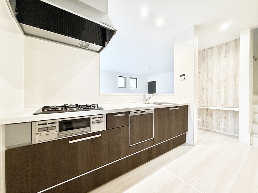 �L�b�`�� �������Ƒ����J��[�߂�A������̂���L�b�`��