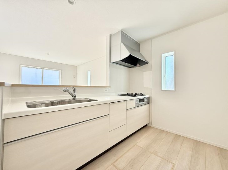 �L�b�`�� ���������y���݂ƐH�ׂ�K����͂���L�b�`��