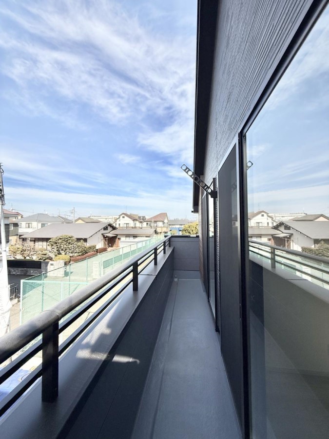 �o���R�j�[ ������ �G�߂̈ڂ낢����������J���I�ȋ�Ԃł�