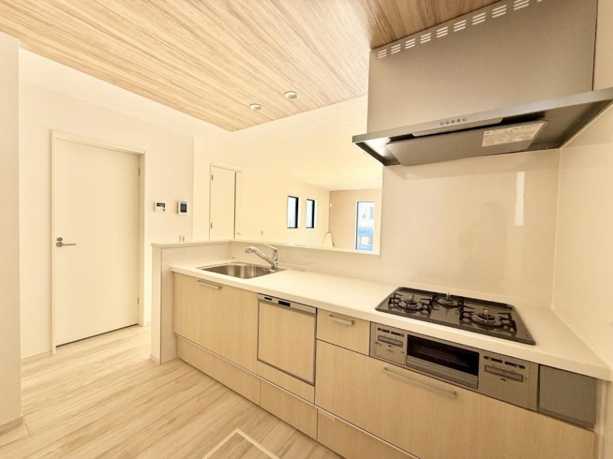 �L�b�`�� ���������y���݂ƐH�ׂ�K����͂���L�b�`��