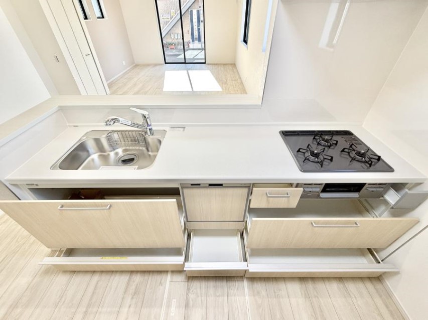 �L�b�`�� �������Ƒ����J��[�߂�A������̂���L�b�`��