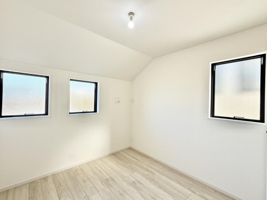 ���̑����� �������D��ŉ��₩�Ȏ��Ԃ��������