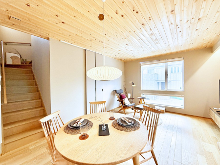 ���r���O ���������났�ƏΊ炪�W�܂�A�S���܂郊�r���O