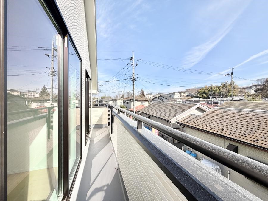 �o���R�j�[ ������ �G�߂̈ڂ낢����������J���I�ȋ�Ԃł�