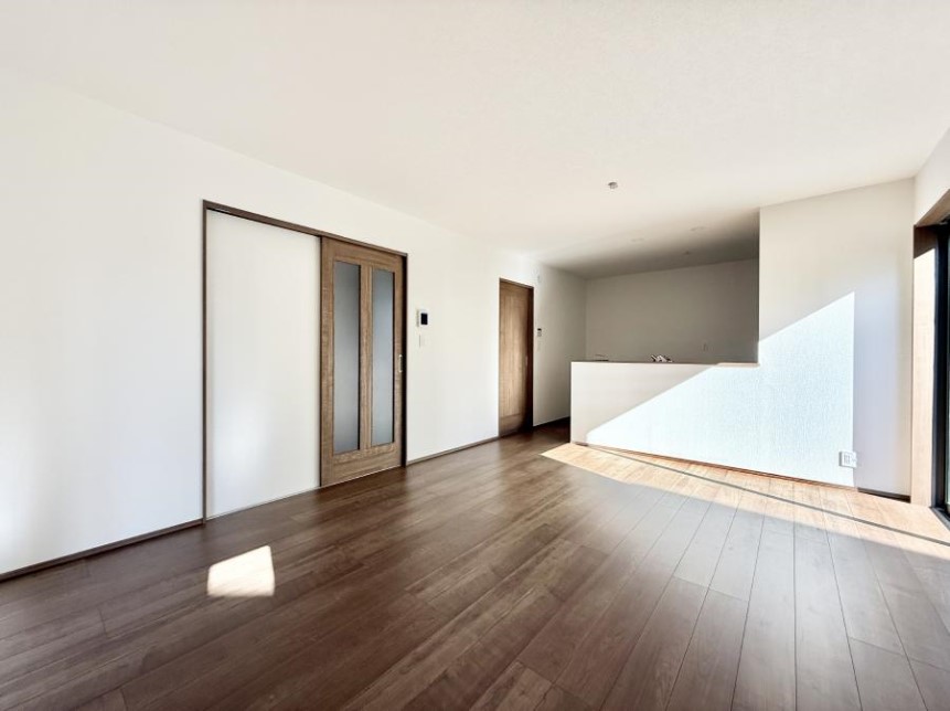 ���r���O ���������R�Ɖ�b�����܂��A�S�n�悢�ЂƂƂ�