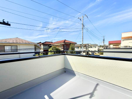 �o���R�j�[ ������ �G�߂̈ڂ낢����������J���I�ȋ�Ԃł�