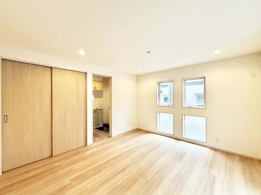 ���r���O ���������ƕ���������A�����b�N�X�ł�����