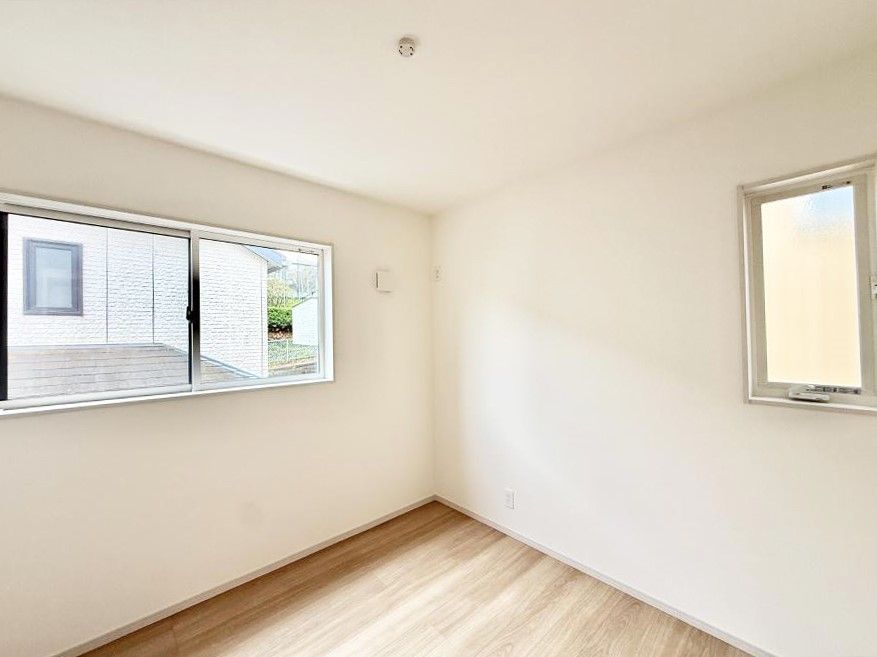 �q������ �����������̍D�݂ɍ��킹���C���e���A�𐮂��₷�����𔽉f�ł���ꏊ�ł�