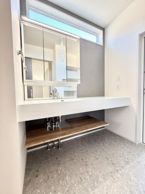 ���ʑ�E���ʏ� �������Ƒ��݂�Ȃ��g���₷���z�u�ł�