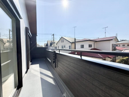 �o���R�j�[ ������ ���R��g�߂Ɋ�����A�J���I�ȃo���R�j�[