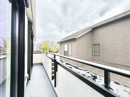 �o���R�j�[ ������ �G�߂̈ڂ낢����������J���I�ȋ�Ԃł�