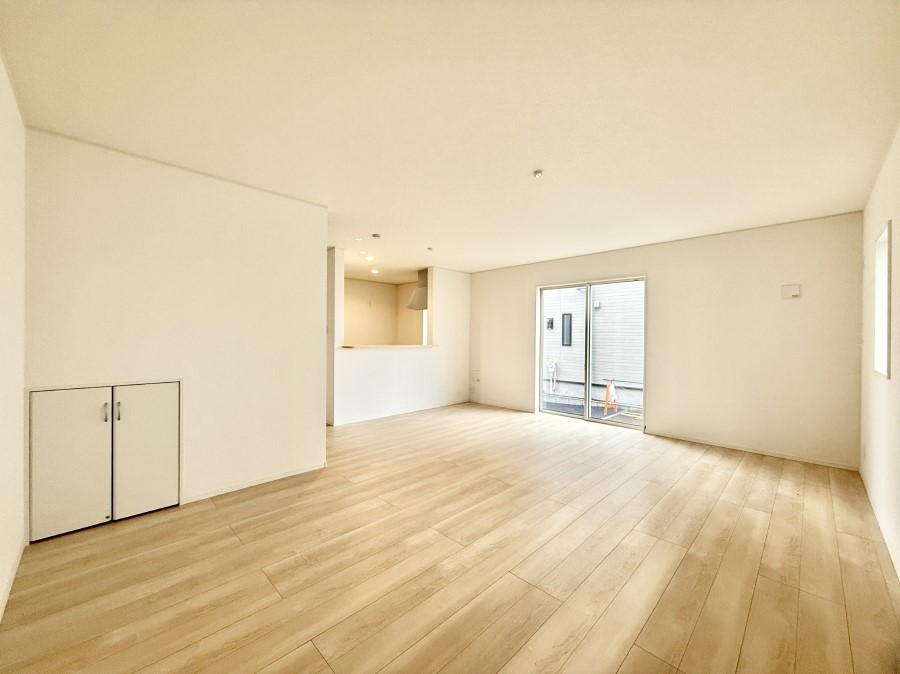 ���r���O ���������났�ƏΊ炪�W�܂�A�S���܂郊�r���O