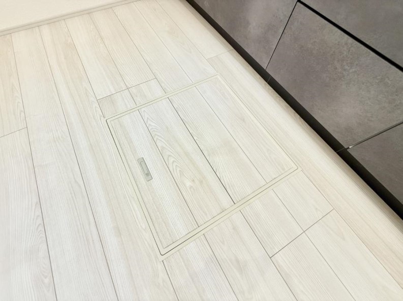 ���̑����� �ݔ����B�ꂽ���[�X�y�[�X�ŉƑS�̂��X�b�L��