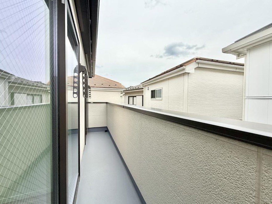 �o���R�j�[ ������ �G�߂̈ڂ낢����������J���I�ȋ�Ԃł�