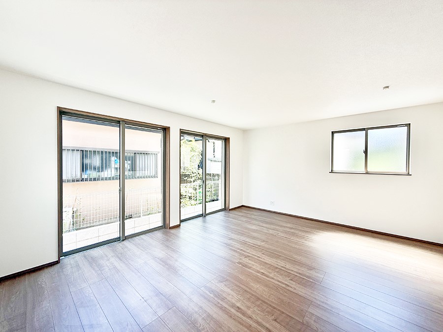 ���r���O ���������R�Ɖ�b�����܂��A�S�n�悢�ЂƂƂ�