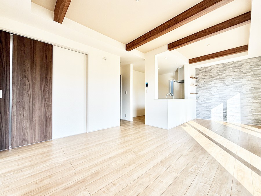 rO 났ƏΊ炪W܂AS܂郊rO