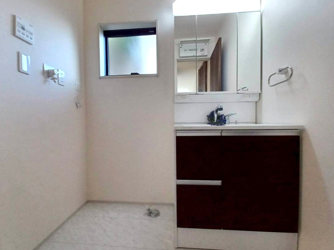 ���ʑ�E���ʏ� �������Ƒ��݂�Ȃ��g���₷���z�u�ł�