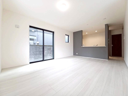 ���r���O ���������났�ƏΊ炪�W�܂�A�S���܂郊�r���O