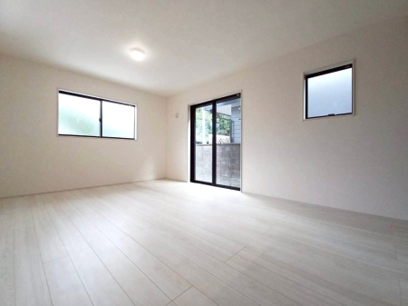 ���r���O ���������R�Ɖ�b�����܂��A�S�n�悢�ЂƂƂ�