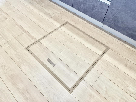 ̑ ݔBꂽ[Xy[XŉƑŜXbL