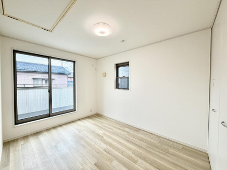 �Q�� ���������̔z�u��ʋC���̗ǂ��݌v�ŕ����̋�C�������炸�A��ɐV�N�ȋ�C������܂�