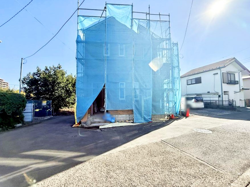 nOώʐ^ OρV炵n܂ꏊŁAƑJ[߂