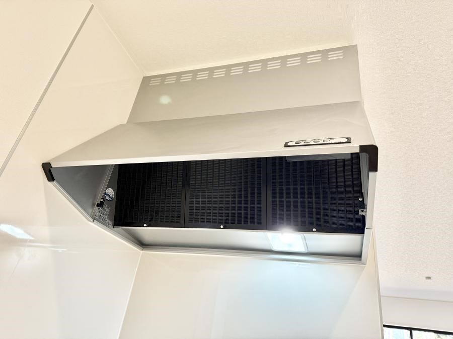 ���̑����� �ݔ����������̏��C����������C��ɗU������A�����I�ɔr�����ł��܂��B