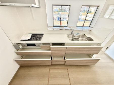 �L�b�`�� �������Ƒ����J��[�߂�A������̂���L�b�`��