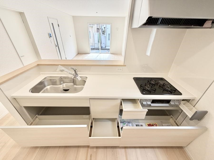 �L�b�`�� �������Ƒ����J��[�߂�A������̂���L�b�`��