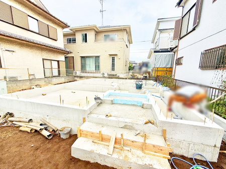 nOώʐ^ OρV炵n܂ꏊŁAƑJ[߂