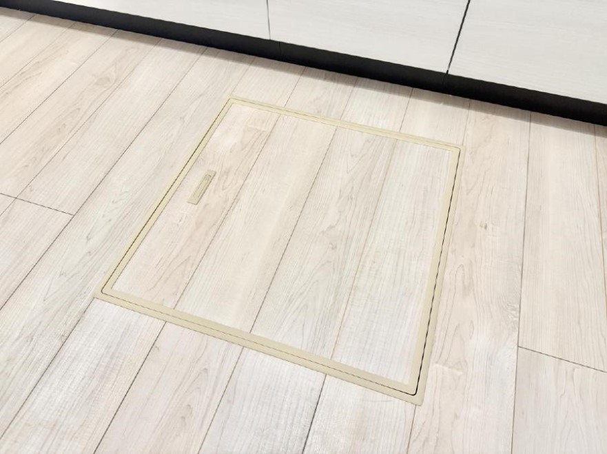 ���̑����� �ݔ����B�ꂽ���[�X�y�[�X�ŉƑS�̂��X�b�L��