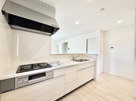 �L�b�`�� ���������y���݂ƐH�ׂ�K����͂���L�b�`��