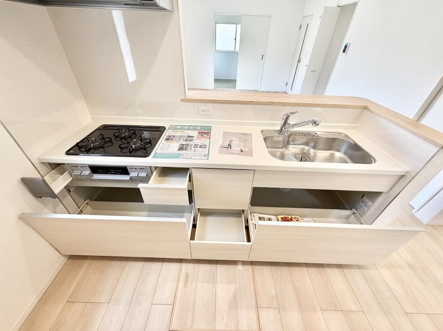 �L�b�`�� �����������������Ɗy�����Ȃ�A���K�ȃL�b�`�����