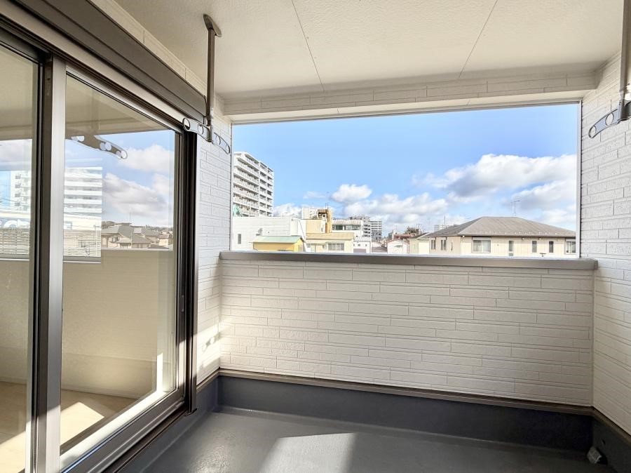 �o���R�j�[ ������ ���̃R�[�q�[���̐�����y���ށA�����̏ꏊ