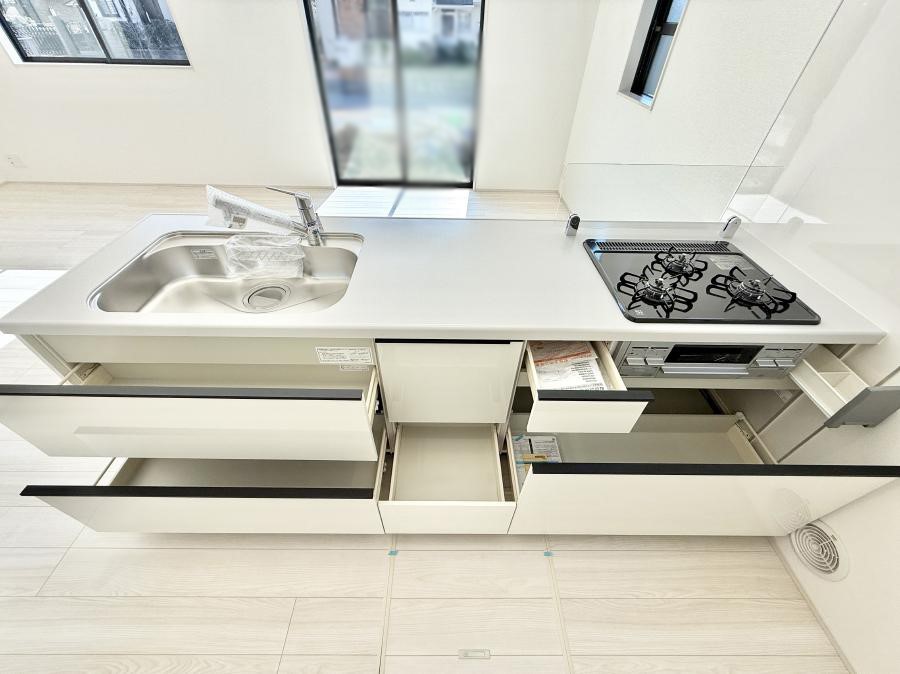 �L�b�`�� �������A�C�f�A�L����A�N���G�C�e�B�u�ȗ������