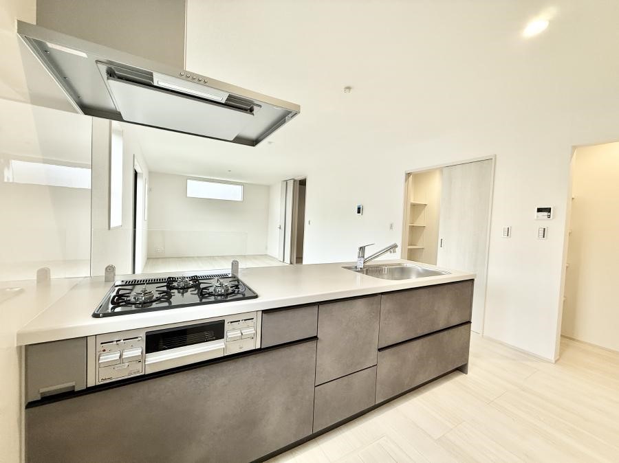 �L�b�`�� �������V���v���Ŕ������S�n�悢���Ԃ𐶂ރL�b�`�����