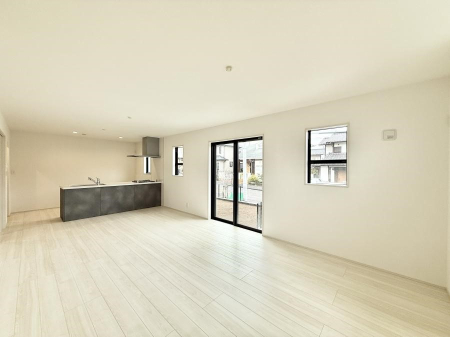 ���r���O ���������R�Ɖ�b�����܂��A�S�n�悢�ЂƂƂ�