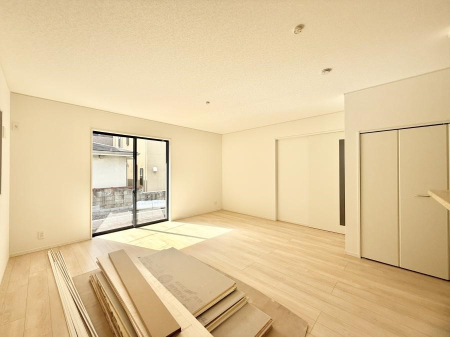 ���r���O �����������������Ɠ��ʂɂ���A�e���̋��