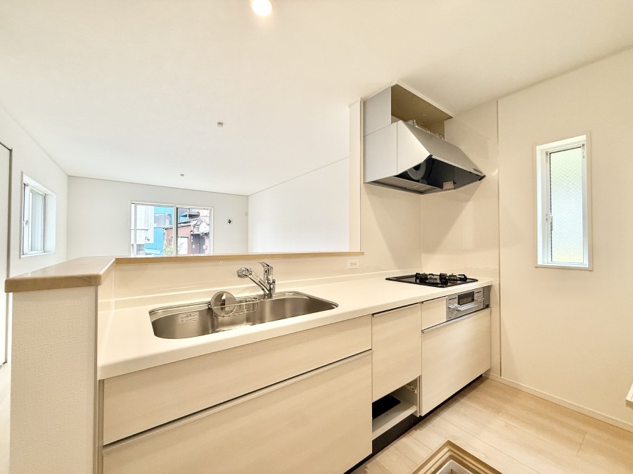 �L�b�`�� ���������y���݂ƐH�ׂ�K����͂���L�b�`��