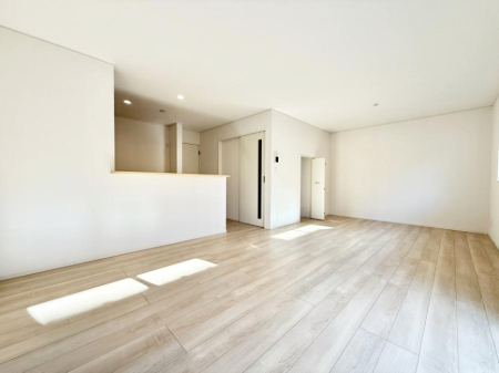 ���r���O ���������났�ƏΊ炪�W�܂�A�S���܂郊�r���O