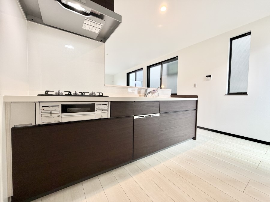 �L�b�`�� �������Ƒ����J��[�߂�A������̂���L�b�`��